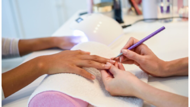 A Comprehensive Guide to the Benefits of a Manicure Service