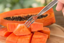 Papaya Warning: When This “Superfruit” Can Do More Harm Than Good