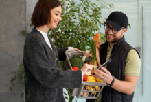 How Food Delivery Services Support Local Restaurants and Food Businesses